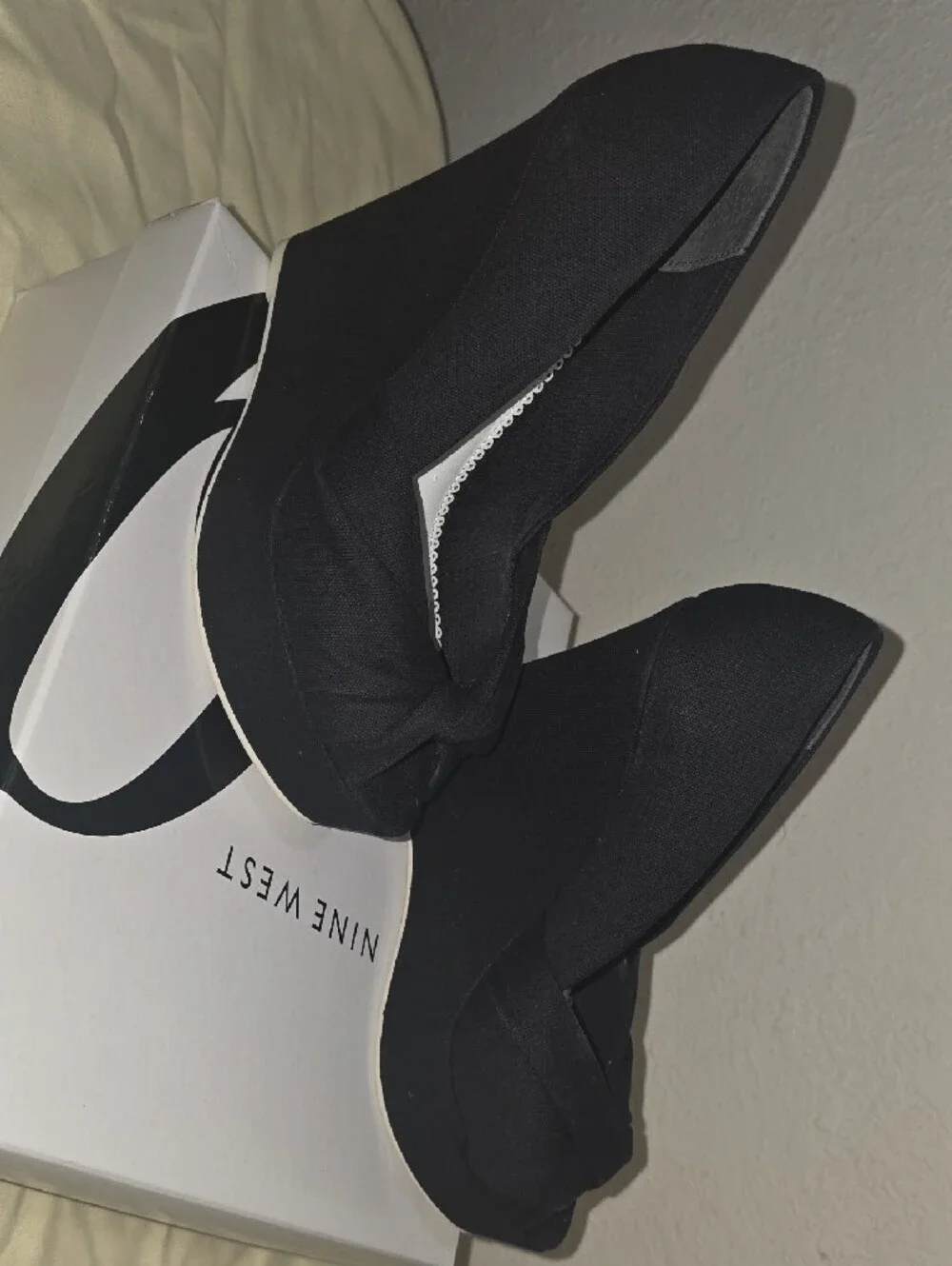 Nine West Black Knotted Peep-Toe Platform Pumps